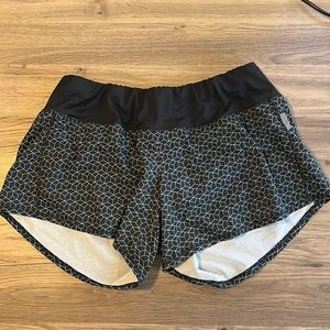 Oiselle Roga Shorts